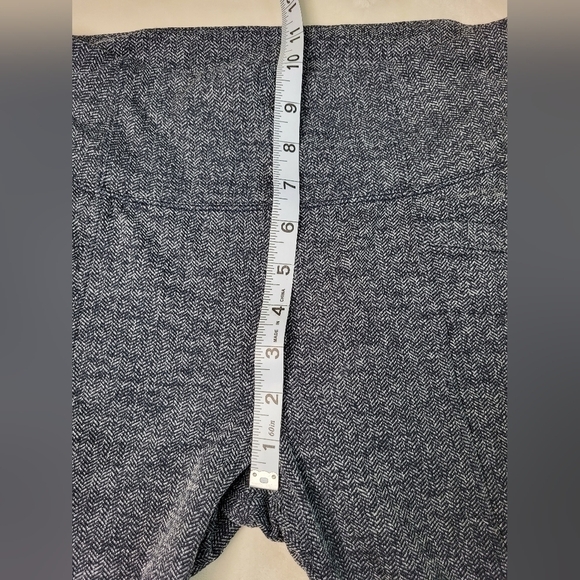 ATHLETA Herringbone Metro High Waisted Leggings. Medium Petite - Picture 10 of 16